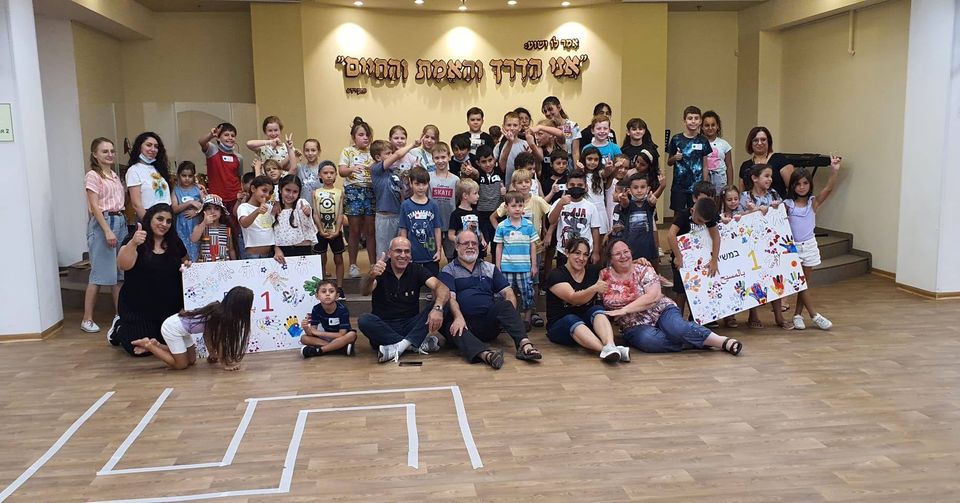 children from rameh baptist church visiting the on the way messianic congregation in karmiel